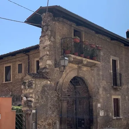 Caldora Apartment LʼAquila Exterior foto